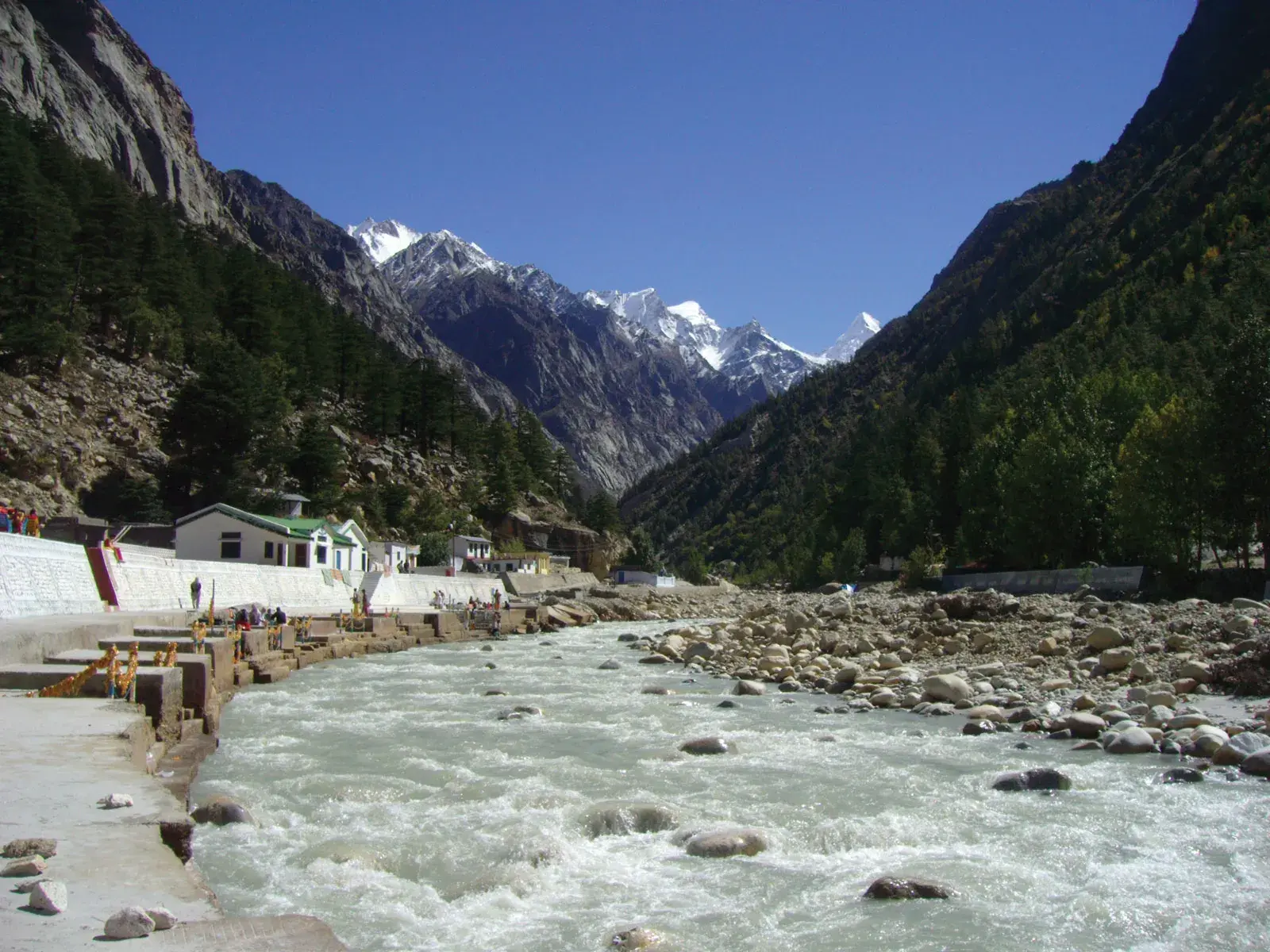 Discover the Majestic Beauty of Uttarakhand